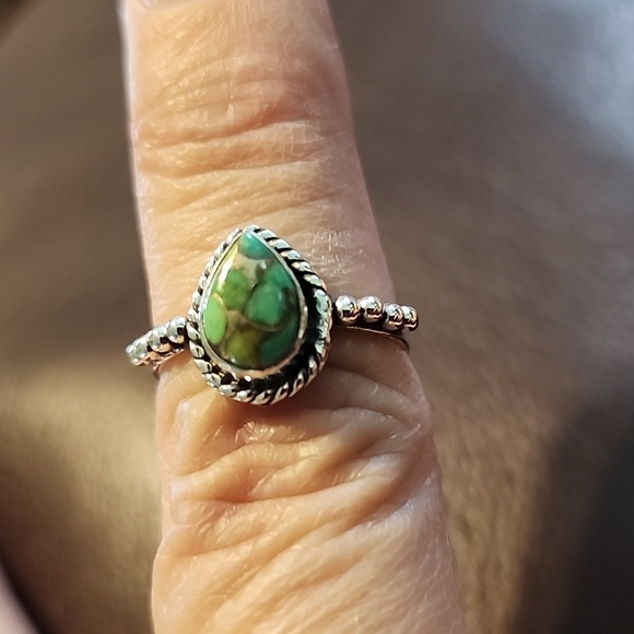 Green copper turquoise and sterling silver ring - Picture 1 of 3